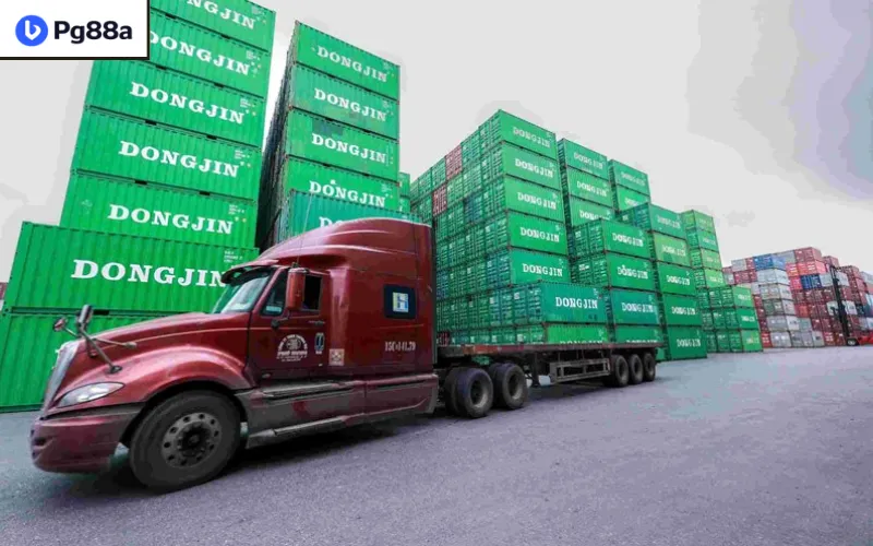 Lạm Phát Đông Nam Á: Bức Tranh Kinh Tế Nhiều Áp Lực Nhưng Vẫn Ổn Định Singapore: Kiểm soát lạm phát hiệu quả nhờ chính sách tỷ giá